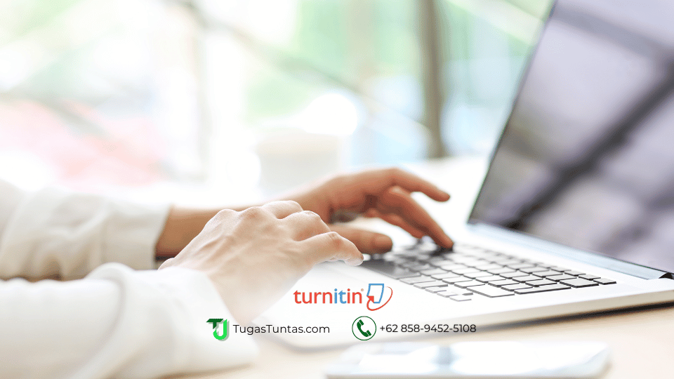 Pelajari cara mengubah kalimat aktif ke pasif secara akademik untuk mengurangi similarity tanpa mengubah makna tulisan.